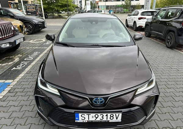 Toyota Corolla cena 87900 przebieg: 99583, rok produkcji 2019 z Janów Lubelski małe 781